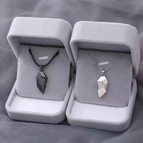 Fashion Magnetic Couple Necklace